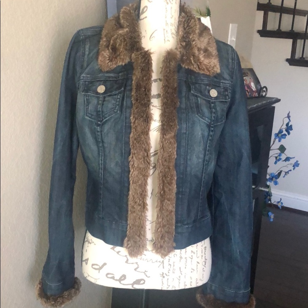 Allen B   Size Med blue jean jacket with brown fur